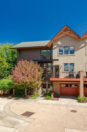 Townhome, 4 Bedrooms | Exterior