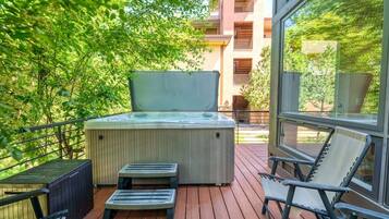 Townhome, 4 Bedrooms | Property grounds