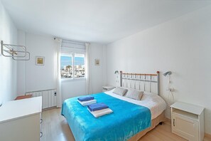 2 bedrooms, iron/ironing board