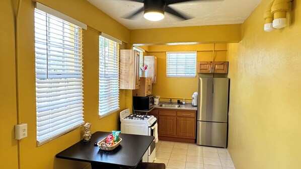 Fridge, microwave, oven, stovetop