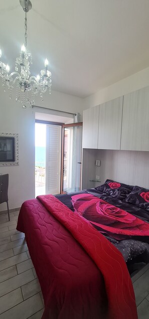 2 多间卧室、熨斗/熨衣板、WiFi、床单