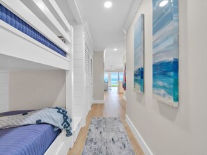 1 chambre, fer et planche Ă repasser, Wi-Fi, draps fournis