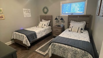 2 bedrooms, iron/ironing board, travel crib, free WiFi