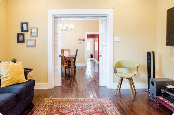 Smart-TV, Stereoanlage