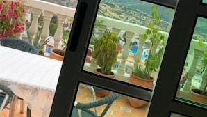 Unclassified image, 2 of 18, button - MINA HOUSE (Chefchaouen)