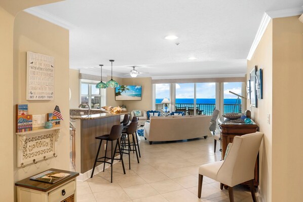 Smart TV - PET FRIENDLY! PENTHOUSE! 4/3 SLEEPS 11! BCH SRVC INCL!!! (Panama City Beach)