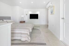 In-room safe, iron/ironing board, travel crib, WiFi