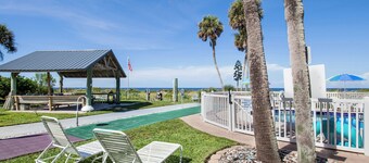 Directly on the Gulf - Unit 3 - 1 Bedroom - Ground Floor - Sleeps up to 5