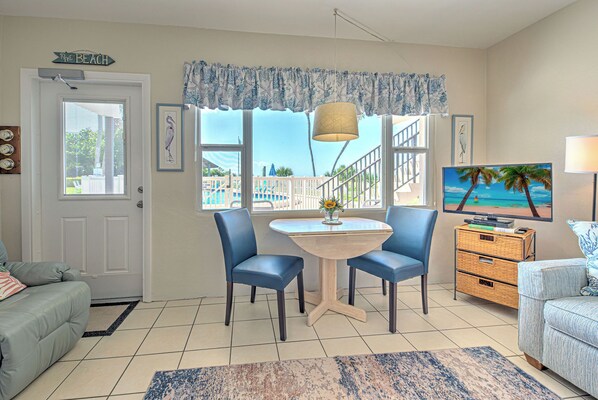 Smart TV, DVD player, books, video library