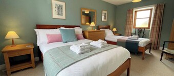 Charming & Cosy Traditional Scottish Cottage - Pass the Keys