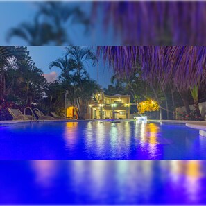 Outdoor pool - VIP - "Villa Infinito"Bani's Beachside Mansion! (Baní)