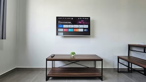 40-inch Smart TV with digital channels