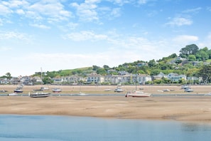 Beach - 3 Bed in Appledore (oc-a29241) (Appledore)