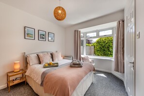 3 bedrooms, iron/ironing board, free WiFi, bed sheets - 3 Bed in Braunton (oc-b29581) (Braunton)