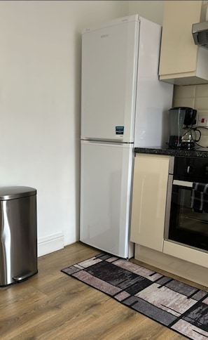 Apartment | Private kitchen | Fridge, microwave, oven, stovetop