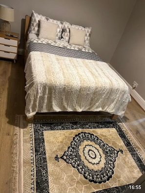 Apartment | 1 Schlafzimmer, Bügeleisen/Bügelbrett, kostenloses WLAN, Bettwäsche