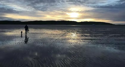 Pet Friendly Sea Side House in Connemara