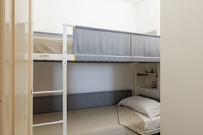 1 chambre, Wi-Fi gratuit, draps fournis