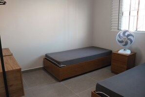 2 bedrooms, WiFi - Beach house (Ilha Comprida)