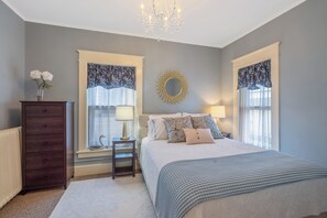 1 chambre, bureau, fer et planche à repasser, Wi-Fi gratuit
