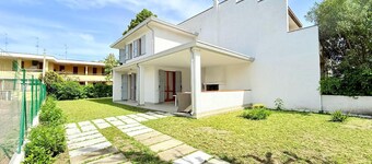 Holiday house Lido delle Nazioni for 1 - 6 persons with 2 bedrooms - Row house