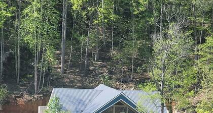 NORRIS LAKE FRONT RENTALS: Lake Livin, Now Available JULY 4-11 Lake Front Home