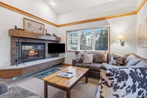 TV, fireplace - The Charter at Beaver Creek E2105 (Beaver Creek)