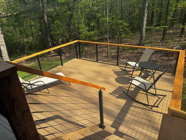 Terrace/patio - BACK 40 Hideaway- Direct access to SBAT/BACK40 Trail Systems. (Bella Vista)
