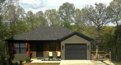 BACK 40 Hideaway- Direct access to SBAT/BACK40 Trail Systems.