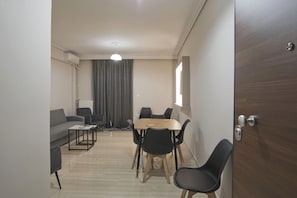 Apartment | 2 bedrooms - Soters Apartment in Kesariani (Kaisariani)