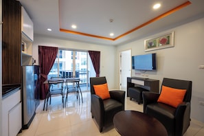 Appartement, 2 chambres | Coffres-forts dans les chambres, Wi-Fi gratuit, draps fournis