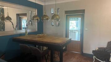 House | Dining