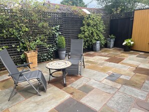 House | Terrace/patio - Charming Green Retreat in Idyllic Eccleston (Chorley)