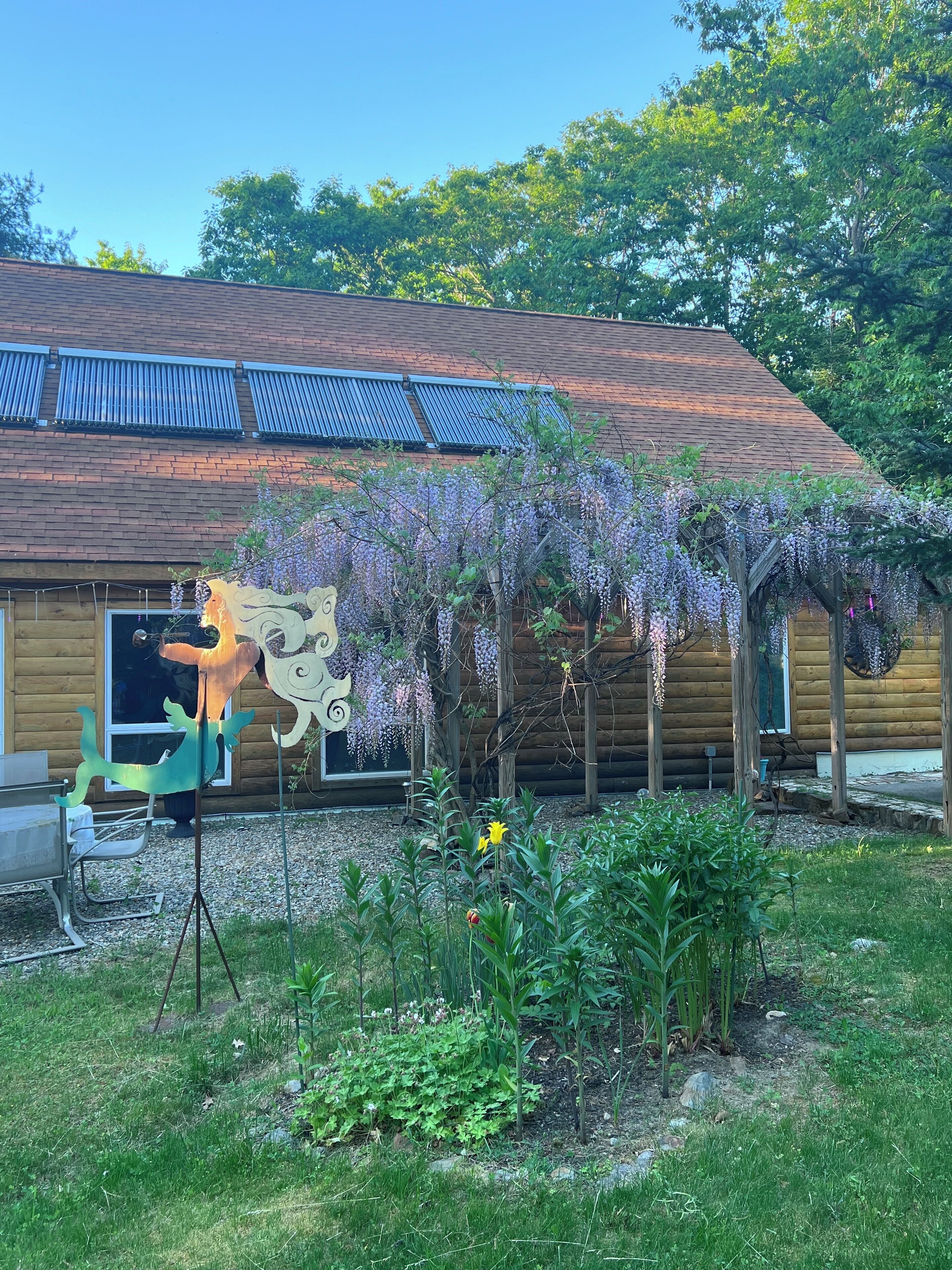 Wild Grace Spa. A healing oasis with indoor heated pool, a hot tub and massage.