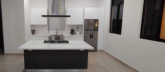 Escape to Serenity: Luxurious Villa with Pool and Breathtaking Views