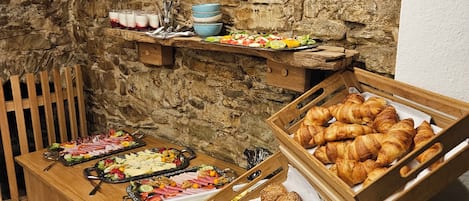 Daily buffet breakfast (EUR 12 per person)