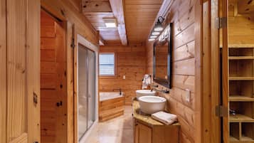 House, Multiple Beds, Patio, Mountain View (Whiskey Bear Escape) | Bathroom | Designer toiletries, towels, toilet paper