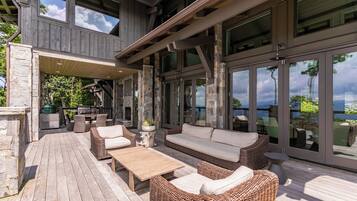 Tempat makan outdoor