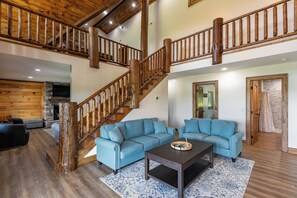 Ferienhaus, Mehrere Betten, Whirlpool, Bergblick (Sweet Serenity at Sweetgrass) | Innenbereich