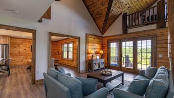 House, Berbilang Katil, Hot Tub, Mountain View (Sweet Serenity at Sweetgrass) | Ruang tamu | Pendiangan