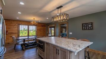 House, Berbilang Katil, Hot Tub, Mountain View (Sweet Serenity at Sweetgrass) | Bahagian dalam