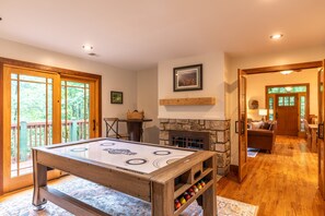 House, Multiple Beds, Patio, Mountain View (Peace of Mind at Hound Ears) | Game room