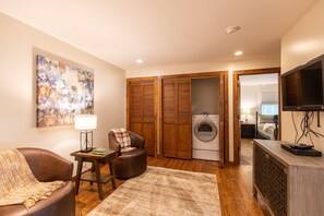 House, Multiple Beds, Patio, Mountain View (Peace of Mind at Hound Ears) | Interior