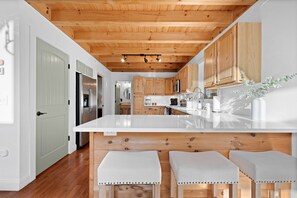 Cabin, Multiple Beds, Hot Tub, Mountain View (Vista View) | Private kitchen | Coffee/tea maker