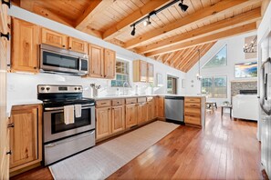 Cabin, Multiple Beds, Hot Tub, Mountain View (Vista View) | Private kitchen | Coffee/tea maker - Vista View (Sugar Grove)