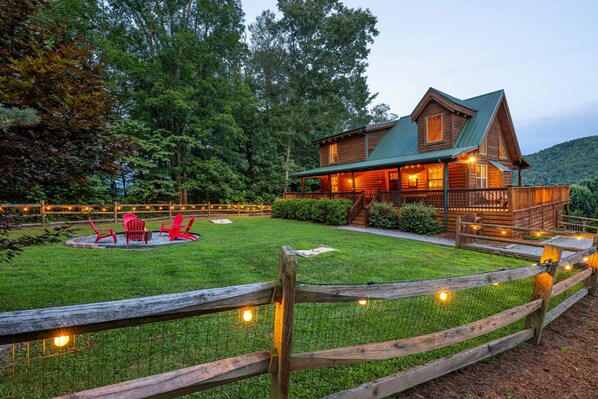 Exterior - Vista View (Sugar Grove)