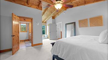 3 bedrooms, individually decorated, individually furnished, bed sheets