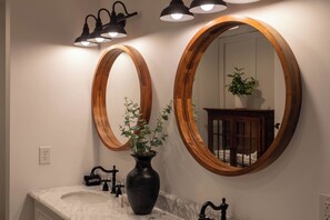 Hus - flera sängar - uteplats - utsikt mot bergen (Gone Ski'Inn) | Interiör