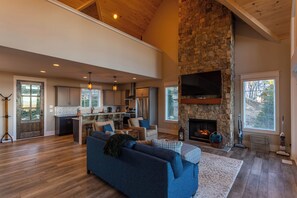 House, Multiple Beds, Patio, Mountain View (The Grape Escape at Eagles Nest) | Living area - The Grape Escape at Eagles Nest (Banner Elk)