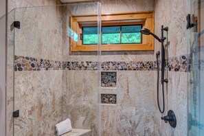 House, Multiple Beds, Hot Tub, Mountain View (Banner View) | Bathroom - Banner View (Banner Elk)